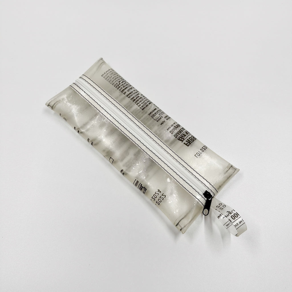 Slim and lightweight eco-friendly pen case for everyday use
