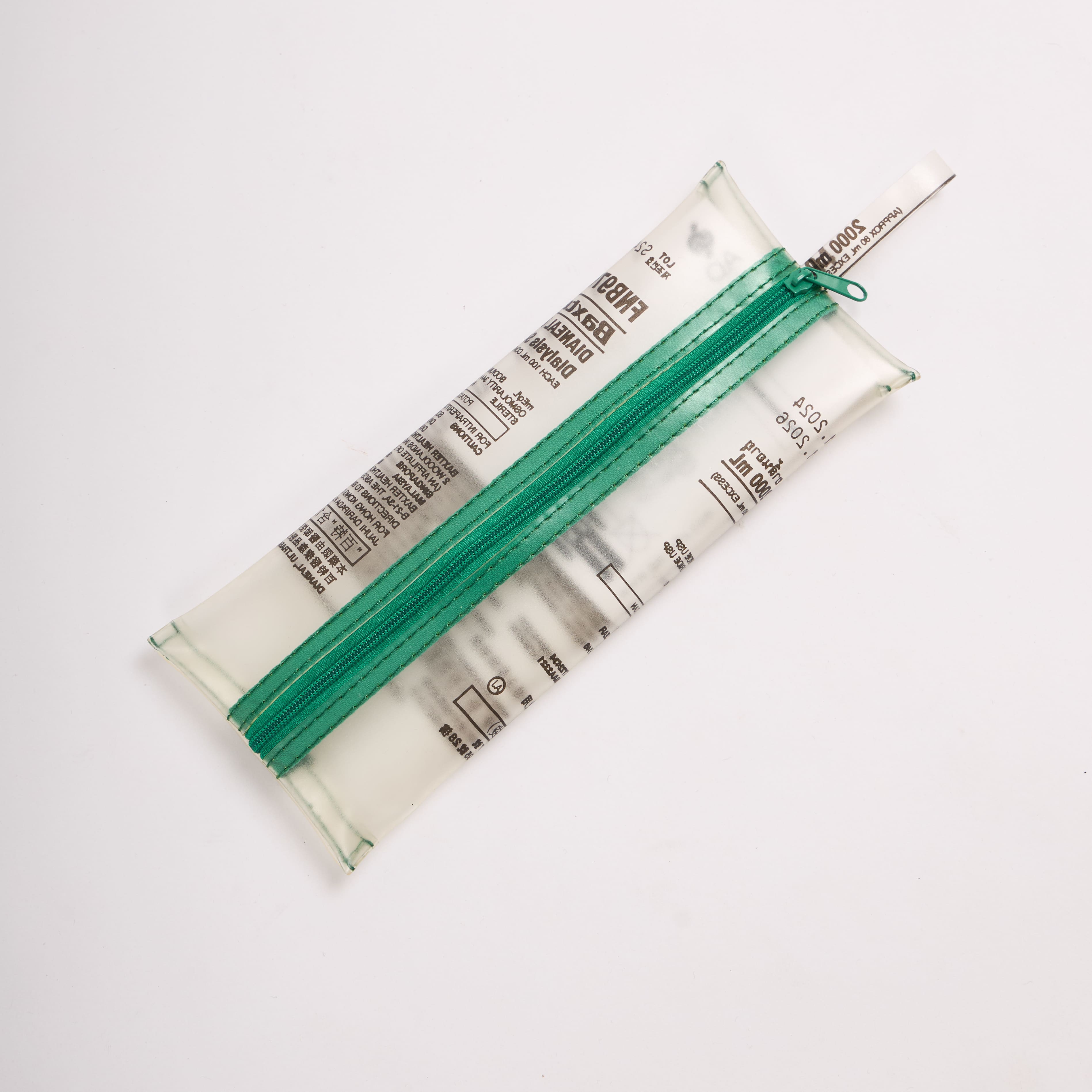 Slim and lightweight eco-friendly pen case for everyday use
