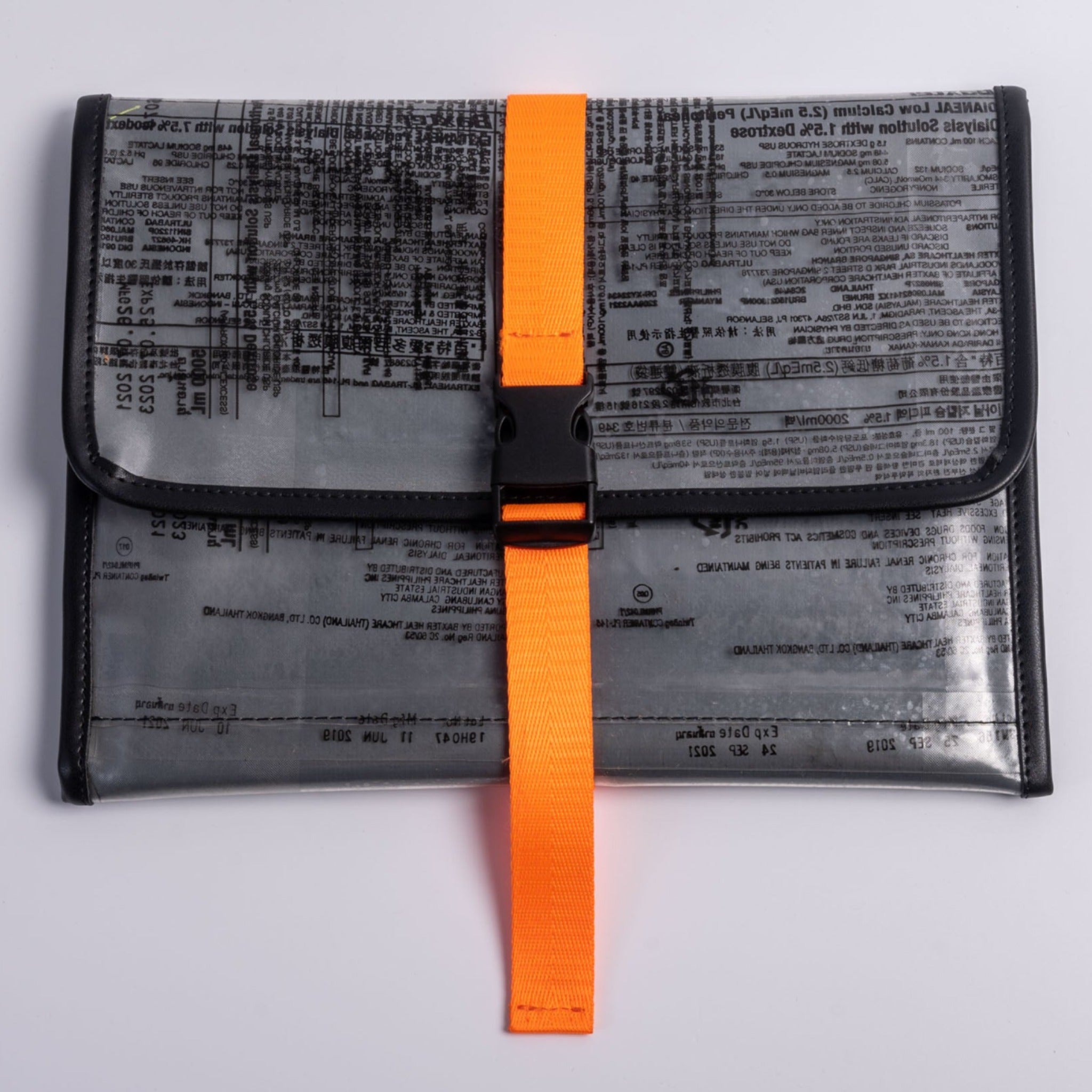 Handicraft sustainable and recycled ipad case from Asia. The sleeve is made of recycled dialysis bag and is sold online on www.qacrafts.com.
